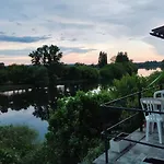 Les Terrasses De La Riviere Lamothe-Montravel